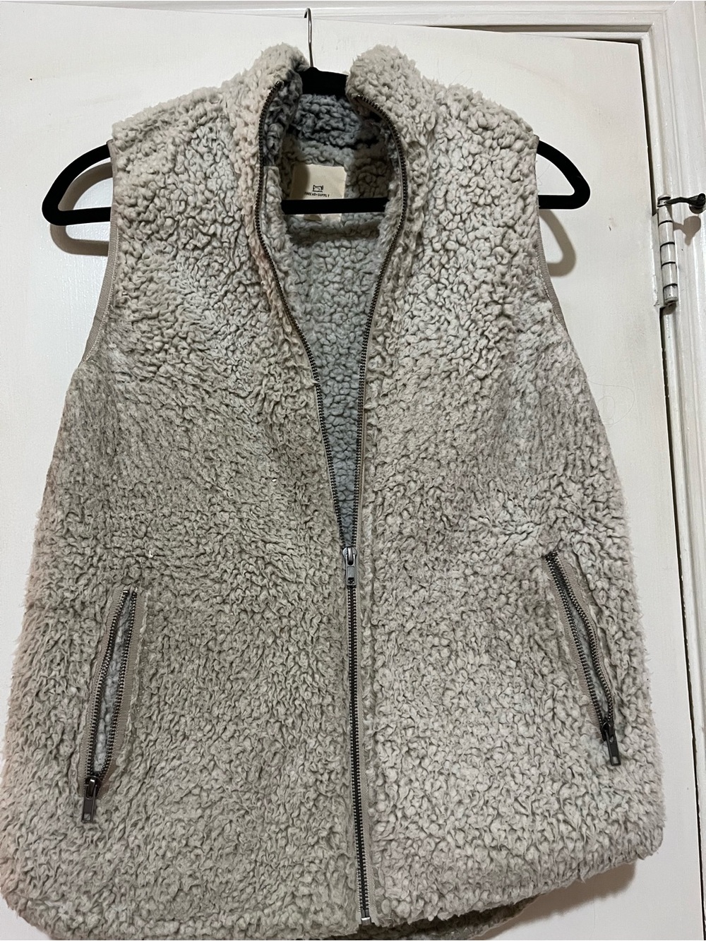 Thread & Supply Light Cream Sherpa Zip Vest